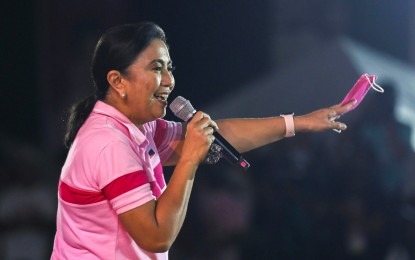 VP Leni gets support from sports personalities