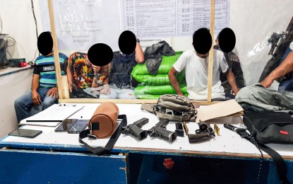 <p><strong>UNDER PROBE.</strong> Five men linked to a politically-motivated harassment incident in Looc village are detained at the Villanueva municipal police station in Misamis Oriental on Sunday evening (May 8, 2022). Three of them were confirmed to be regulars of the Army’s 4th Infantry Division, which has assured an investigation into the incident. <em>(Photo courtesy of Cyril Cambalon Jr.)</em></p>
<!--/data/user/0/com.samsung.android.app.notes/files/clipdata/clipdata_bodytext_220509_164502_202.sdocx-->