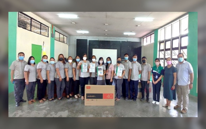 <p><strong>TEACHING AIDS</strong>. The Department of Science and Technology-Central Luzon (DOST-3) has provided teaching aids to four more public schools in Zambales. The beneficiaries received interactive multimedia audio-visual teaching aids including a 40-inch, high-definition, light-emitting diode television.<em> (Photo courtesy of DOST-3)</em></p>