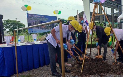 <div class="cxmmr5t8 oygrvhab hcukyx3x c1et5uql o9v6fnle ii04i59q">
<div dir="auto"><strong>KOREA-FUNDED PROJECT.</strong> Officials from KOICA and the PHilMech held the ceremonial groundbreaking of the Agricultural Machinery Design and Prototyping Center at the PHilMech compound last May 25. The USD5.78 million AMDPC project will be funded through the Korea International Cooperation Agency and is expected to provide Filipino farmers better access to affordable and locally-manufactured agricultural machinery. <em>(Photo courtesy of KOICA)</em></div>
</div>