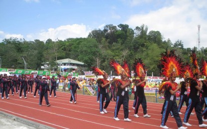 <p><strong>NAT’L GAMES</strong>. Palarong Pambansa 2017 athletic delegation during the opening parade at the Binirayan Gymnasium in San Jose de Buenavista in April 2017. Antique Governor Rhodora Cadiao said on Wednesday (June 1, 2022) the province will again bid to host the sports event in 2024. <em>(PNA file photo by Annabel Consuelo J. Petinglay)</em></p>
