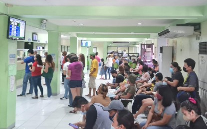 <p><strong>BILLS PAYMENT</strong>. Power consumers pay their electric bills at the Central Negros Electric Cooperative main office in Bacolod City on Thursday (June 2, 2022). The distribution utility is set to refund its consumers PHP237.949 million worth of over-recoveries for 24 months, starting this June, upon the order of the Energy Regulatory Commission. <em>(Photo courtesy of Erwin P. Nicavera)</em></p>