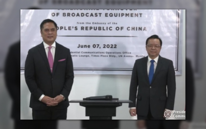 <p>Communications Secretary Martin Andanar and Chinese Ambassador Huang Xilian <em>(Screengrab from RTVM)</em></p>