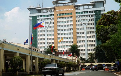 <p>Quezon City Hall<em> c(PNA file photo)</em></p>
