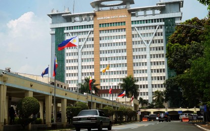 <p>Quezon City hall<em> (PNA file photo)</em></p>