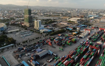 <p><strong>NEW WAGE ORDERS</strong>. An aerial view of Metro Cebu, where many establishments are set to implement new wage orders effective on Tuesday (June 14, 2022). The salary increases will benefit some 215,684 minimum wage earners and 107,931 domestic helpers in the region. <em>(Contributed photo by Jun Nagac)</em></p>