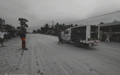 <p><strong>PHREATIC ERUPTION.</strong> A street in Sorsogon province is affected by the Bulusan Volcano ashfall on Sunday (June 12, 2022) morning. The public is directed to take precautionary measures since the Alert Level 1 status remains over Mount Bulusan.<em> (Photo courtesy of Sorsogon Provincial Information Office Facebook page/ Al quad-camera Surbano)</em></p>