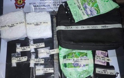<p><strong>DRUG HAUL</strong>. Anti-drug operatives seize two kilos of suspected shabu worth PHP13.6 million during a buy-bust in Barangay Rizal, San Carlos City, Negros Occidental on Tuesday (June 14, 2022). Suspect Rex Baron, 49, tagged as a high-value individual, is now in police custody. <em>(Photo courtesy of NegOcc-San Carlos Component City Police Station)</em></p>