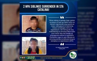 <p><strong>SURRENDER</strong>. Two brothers who confessed to being members of the Communist Party of the Philippines-New People's Army surrendered to joint military and police authorities on Wednesday (June 15, 2022) in Sta. Catalina, Negros Oriental. The brothers said extreme hunger, exhaustion, and other difficulties in the underground movement pushed them to give up their armed struggle. <em>(Photo courtesy of 11IB, Philippine Army)</em></p>