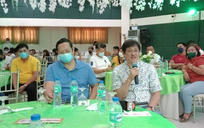 <p><strong>NEW DAR CHIEF</strong>. Incoming Department of Agrarian Reform Secretary Conrado Estrella III (right), together with SINAG chairman Rosendo So during the thanksgiving party held at Rosales town in Pangasinan on Tuesday (June 14, 2022). Estrella was a former ABONO Party-list representative and Deputy House Speaker of the 18th Congress. <em>(Photo by Liwayway Yparraguirre)</em></p>