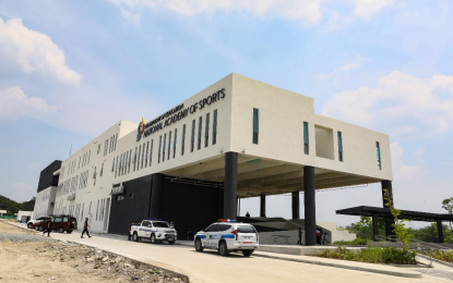 <p><strong>SPORTS ACADEMY</strong>. The National Academy of Sports (NAS), located in New Clark City, Capas, Tarlac, was inspected by President Rodrigo Duterte on Tuesday (June 14, 2022). Senators Christopher Lawrence Go and Pia Cayetano said they are eager for the NAS to receive its pioneer batch of student-athletes after President Rodrigo Roa Duterte did his final inspection on the world-class sports complex on June 13.<em> (Presidential photo)</em></p>