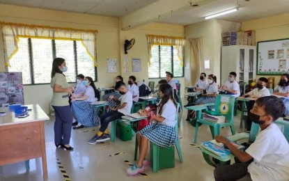 <p><strong>CAREER GROWTH</strong>. Lorainne Saway, 27, elementary public school educator, teaches her Grade 5 students in the progressive face-to-face classes, posted on Monday (March 28, 2022). She expressed delight over the recently approved expansion of the Career Progression System for Public School Teachers, as it will open wider opportunities for career growth. <em>(Photo Courtesy: Lorainne Saway)</em></p>
<p><em> </em></p>