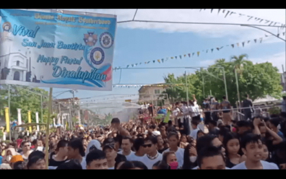 <p><strong>WATER FUN</strong>. A huge crowd takes part in the water festival in Dinalupihan, Bataan in celebration of the feast of St. John the Baptist on Friday (June 24, 2022). The festivity locally called "kuraldal" was stopped for two years due to the Covid-19 pandemic.<em> (Photo by Ernie Esconde)</em></p>