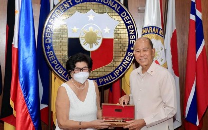 <p>Outgoing Defense Secretary Delfin Lorenzana (right) and incoming National Security Adviser Clarita Carlos (left)<em> (Photo courtesy of Secretary Delfin Lorenzana Facebook page)</em></p>