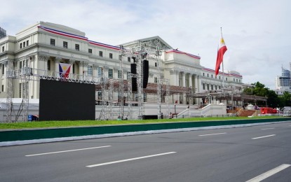 <p><strong>ALL SET.</strong> The DPWH on Wednesday (June 29, 2022) announced the completion of preparations for the inauguration of President-elect Ferdinand "Bongbong" Marcos Jr. Marcos will take his oath as the country's 17th President at the National Museum of the Philippines on June 30. <em>(Photo courtesy of DPWH-NCR)</em></p>