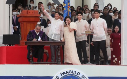<p><strong>FIRST FAMILY.</strong> The inauguration of President Ferdinand Marcos Jr. at the National Museum in Manila was witnessed by his wife Liza and sons Sandro, William Vincent, and Joseph Simon on Thursday (June 30, 2022). This is the fourth time the landmark building was used as a venue for presidential inauguration. <em>(PNA photo by Avito Dalan)</em></p>