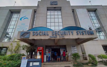 <p><strong>RACE ACTION.</strong> The Social Security System in Davao (SSS-Davao), through its Race After Contribution Evaders (RACE) activity, gives the last warning to erring establishments before the agency files charges against them in court. An SSS-Davao official on Monday (July 11, 2022) said there are 16 establishments in Davao City that they consider the most delinquent.<em> (PNA photo by Robinson Niñal)</em></p>