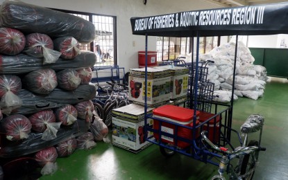 <p><strong>ASSISTANCE</strong>. Some of the fishing equipment awarded by the Bureau of Fisheries and Aquatic Resources (BFAR) to marginalized fishermen in Bulacan. BFAR 3 (Central Luzon) Director Wilfredo Cruz said Thursday (July 14, 2022) that they have distributed about PHP1.5 million worth of fishing gears and equipment to 304 fishers in the province. <em>(Photo courtesy of BFAR-3)</em></p>