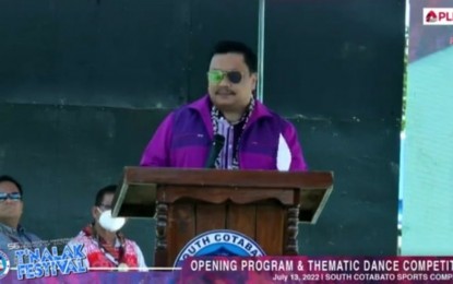 <p><strong>CALL FOR UNITY.</strong> Senator Jinggoy Estrada, the guest speaker in the opening program of the 23rd T’nalak Festival of South Cotabato in Koronadal City Thursday (July 14, 2022), calls on Filipinos to continue working under the Bayanihan spirit to attain prosperity.  The senator also vowed to fully support the programs of President Ferdinand Marcos Jr. for the country. <em>(Photo courtesy of South Cotabato LGU)</em></p>
