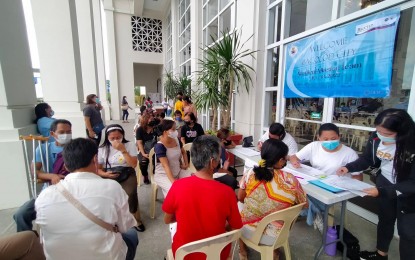 <p><strong>MEDICAL SERVICES</strong>. Residents of Bacolod City line up to avail of the services during the first day of the medical mission at the Government Center on Tuesday (July 19, 2022). The kick-off of the five-day activity coincided with the launch of the Bacolod City Comprehensive Health  Program.<em> (Photo courtesy of Bacolod City PIO)</em></p>
