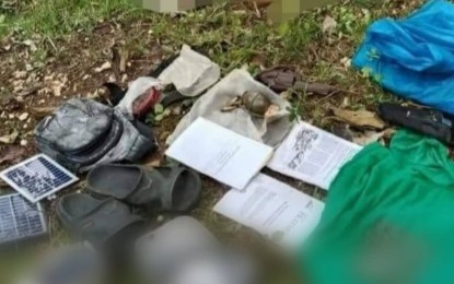 <p><strong>ENCOUNTER</strong>. Some of the items recovered after a five-minute firefight between 62nd Infantry Battalion troops and New People's Army rebels in Barangay Sandayao, Guihulngan City in Negros Oriental on Wednesday (July 20, 2022). A rebel was killed in the encounter. <em>(Photo courtesy of 62IB, Philippine Army)</em></p>
