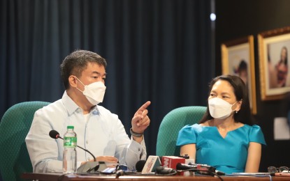 <p>Senate Minority Leader Aquilino Pimentel III (left) and deputy, Senator Risa Hontiveros <em>(Photo courtesy of Senate PRIB)</em></p>