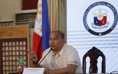 <p><strong>BASIC SERVICES</strong>. Office of the Vice President (OVP) Spokesperson Reynold Munsayac joins a press briefing with the Department of Education on Thursday (Aug. 4, 2022). He said the OVP intends to widen basic services for the public nationwide. <em>(PNA photo by Alfred Frias)</em></p>