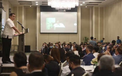 <p><strong>PRIORITY BILLS.</strong> Speaker Martin Romualdez assures the Philippine Chamber of Commerce and Industry (PCCI) that the House of Representatives will act on the Marcos administration’s priority bills related to commerce and industry before the year ends. Romualdez made the commitment in his speech during the PCCI’s General Membership Meeting at Makati Diamond Residences in Makati City on Thursday (August 4, 2022).<em> (Photo courtesy of Speaker Romualdez' office)</em></p>
