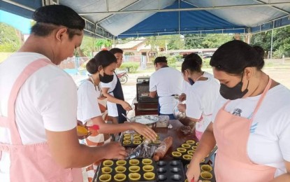TESDA scholars bake bread for Abra quake victims