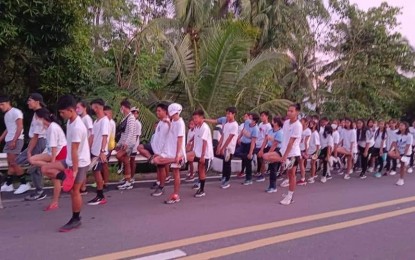 <p><strong>FUN RUN.</strong> A secondary school in the Municipality of Sibalom held a fun run Monday (August 8, 2022) to raise fund and awareness as part of the Brigada Eskwela to prepare schools for the school opening. School coordinator Resty Millondaga said in an interview Monday (Aug. 8, 2022) that around 160 individuals participated in the fun run. <em>(Photo courtesy of Egaña National High School) </em></p>