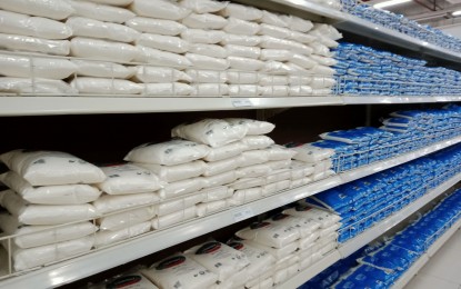 <p>Sugar stacked in supermarket shelves.<em> (PNA photo)</em></p>