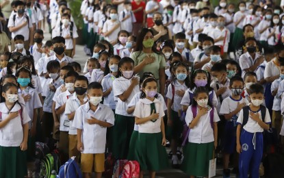 <p>Grade school learners at Fernando Ma. Guerrero Elementary School in Paco, Manila (<em>PNA photo by Alfred Frias)</em></p>