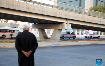 12 killed as al-Sadr supporters storm gov't offices in Baghdad