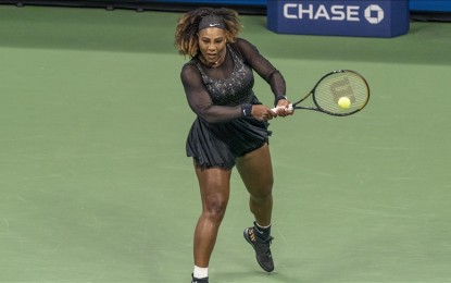 Serena Williams moves to 2nd round of US Open