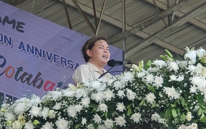 <p><strong>REJECT NPA.</strong> Vice President Sara Duterte calls on people of North Cotabato on Thursday (Sept. 1, 2022) not to support the New People's Army (NPA). Duterte, who graces the Kalivungan Festival in Kidapawan City, tells Cotabateños to enjoy the “experience of having a peaceful province.”<em> (PNA photo by Che Palicte)</em></p>