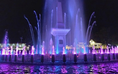 <p><strong>DANCING FOUNTAIN</strong>. The dancing fountain in Vigan City, Ilocos Norte in pre-pandemic times. After sustaining damage due to the July 27 earthquake in Northern Luzon, a replacement is expected to draw more tourists to this heritage city. <em>(Contributed photo)</em></p>