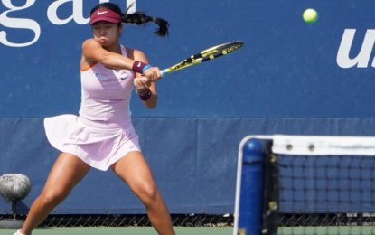 <p><strong>ON TRACK.</strong> Alexandra Eala has eyes on the ball at the US Open in New York, where she qualified for the finals slated for Sunday (Sept. 11, 2022), Philippine time. She will take on Czech Lucie Havlickova. <em>(Courtesy of Troi Santos Facebook)</em></p>
