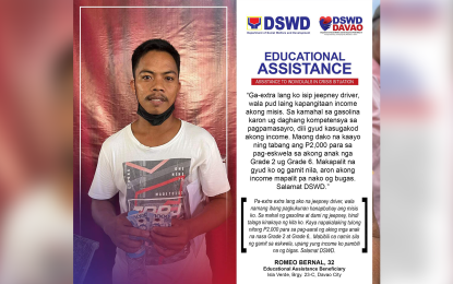 <p><strong>FINANCIAL AID.</strong> Romeo Bernal, 32, a jeepney driver in Davao City, shows the PHP2,000 educational aid he received from the Department of Social Welfare and Development for his two grade-schoolers on Sept. 10, 2022. Bernal says he will use the money for his children's educational needs. <em>(Photo courtesy of DSWD-11)</em></p>