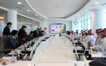 <p><strong>BILATERAL TALKS.</strong> The bilateral discussion between officials of the Department of Migrant Workers and Saudi Arabia's Minister of Human Resources and Social Development in Riyadh, Saudi Arabia. During the bilateral talks, the two countries agreed to form a technical working group composed of representatives of both parties to monitor the implementation of labor reforms and jointly resolve the concerns of workers.<em> (Photo courtesy of DMW)</em></p>