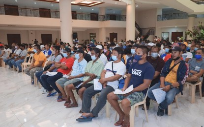 <p><strong>SUBSIDY CARDS</strong>. At least 110 corn farmers in Ilocos Sur receive on Tuesday (Sept. 13, 2022) their fuel discount cards worth PHP3,000 each at the Provincial Livelihood and Development Center in Vigan City. The Department of Agriculture has pre-identified 12,244 target beneficiaries under the fuel subsidy program in the region. <em>(Photo courtesy of the Provincial Government of Ilocos Sur)</em></p>