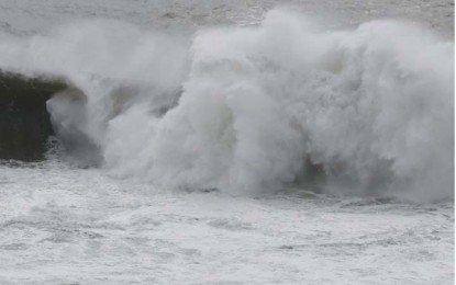 Strong typhoon approaching southern Japan