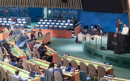 <p><strong>MARCOS AT UN.</strong> President Ferdinand Marcos Jr. at the 77th United Nations General Assembly in New York on Sept. 21, 2022 (Manila time). In his debut speech at the UNGA, he c<span style="font-weight: 400;">alled for a “united effort” among nations to address climate change. <em>(OPS photo)</em></span></p>