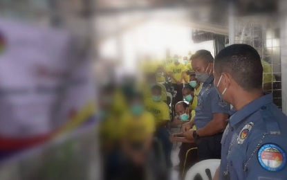 <p><strong>FINANCIAL ASSISTANCE</strong>. Persons deprived of liberty at the Bureau of Jail and Management (BJMP) in Culasi town are recipients of PHP5,000 aid to individuals in crisis situation (AICS) by the Department of Social Welfare and Development on Wednesday (Sept. 21, 2022). The PDLs are among the recipients of financial assistance during the conduct of People’s Day held in Culasi.<em> (Photo courtesy of Antique Provincial Social Welfare and Development Office)</em></p>