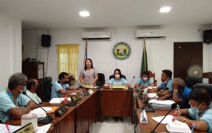 <p><strong>ONE MORE YEAR</strong>. Antique Liga ng mga Barangay (LnB) convenes for a meeting in the Municipality of Sebaste on Sept. 13, 2022. LnB president Pamela Socorro Azucena on Wednesday (Sept. 21) said their group support the postponement of the Barangay and Sangguniang Kabataan elections to next year so they could still realize their priority programs and projects. <em>(Photo courtesy of Antique LnB)</em></p>