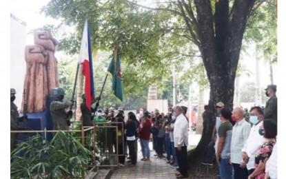 <p><strong>COMMEMORATION</strong>. The commemoration rites for the 37<sup>th</sup> year of the Escalante Massacre at the monument in the public plaza of Escalante City, Negros Occidental on Tuesday (Sept. 20, 2022). In his message, Vice Mayor Rogelio Prietos continued to call for healing. <em> (Photo courtesy of 79<sup>th</sup> Infantry Battalion, Philippine Army)</em></p>