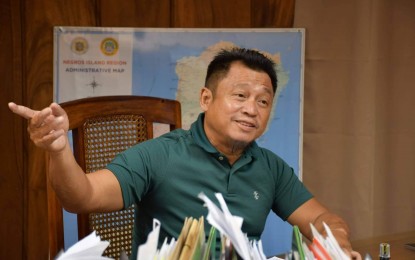 <p><strong>WAR VS. PLANT DISEASE.</strong> Negros Oriental Governor Pryde Henry Teves on Wednesday (Sept. 21, 2022) orders a temporary suspension on the gathering and transport of garden soil and plants from two barangays in Valencia town following the discovery of symptoms of Fusarium wilt. It was observed that banana production in the said areas was affected by the disease caused by a soil-borne fungus that infects the root system of the plants and crops. <em>(Photo courtesy of Capitol PIO)</em></p>