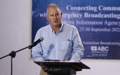 <p>ABC International Development Program Trainer Andrew Fisher said the emergency broadcasting training program will help Philippine government media in disaster coverage. <em>(PNA photo by Alfred Frias) </em></p>