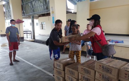 <p><strong>AID.</strong> The Department of Social Welfare and Development leads the distribution of assistance to typhoon-hit residents in Central Luzon. Data from the Regional Disaster Risk Reduction and Management Council showed that a total of 205,140 families or 755,670 persons were displaced by the onslaught of Super Typhoon Karding in the region. <em>(File photo courtesy of DSWD Region 3)</em></p>