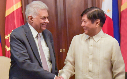 <p><strong>PH-SRI LANKA TIES</strong>. Philippine President Ferdinand “Bongbong” Marcos and Sri Lanka President Ranil Wickremesinghe hold a bilateral meeting at the Malacañan Palace in Manila on Thursday (Sept. 29, 2022). The two leaders agreed to bolster the Philippines and Sri Lanka's bilateral relations.<em> (Photo courtesy of President's Media Division of Sri Lanka)</em></p>