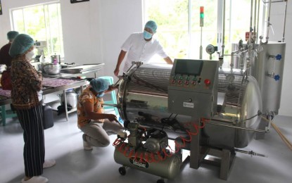 <p><strong>PROCESSING MACHINE</strong>. The machine being used to process sweet potatoes into commercial products in Baybay City, Leyte in this undated photo. From producing sweet potato ice cream and chips, the processing center will venture into the application of complementary food technologies, a Department of Science and Technology official said on Friday (Sept. 30, 2022). <em>(DOST photo)</em></p>